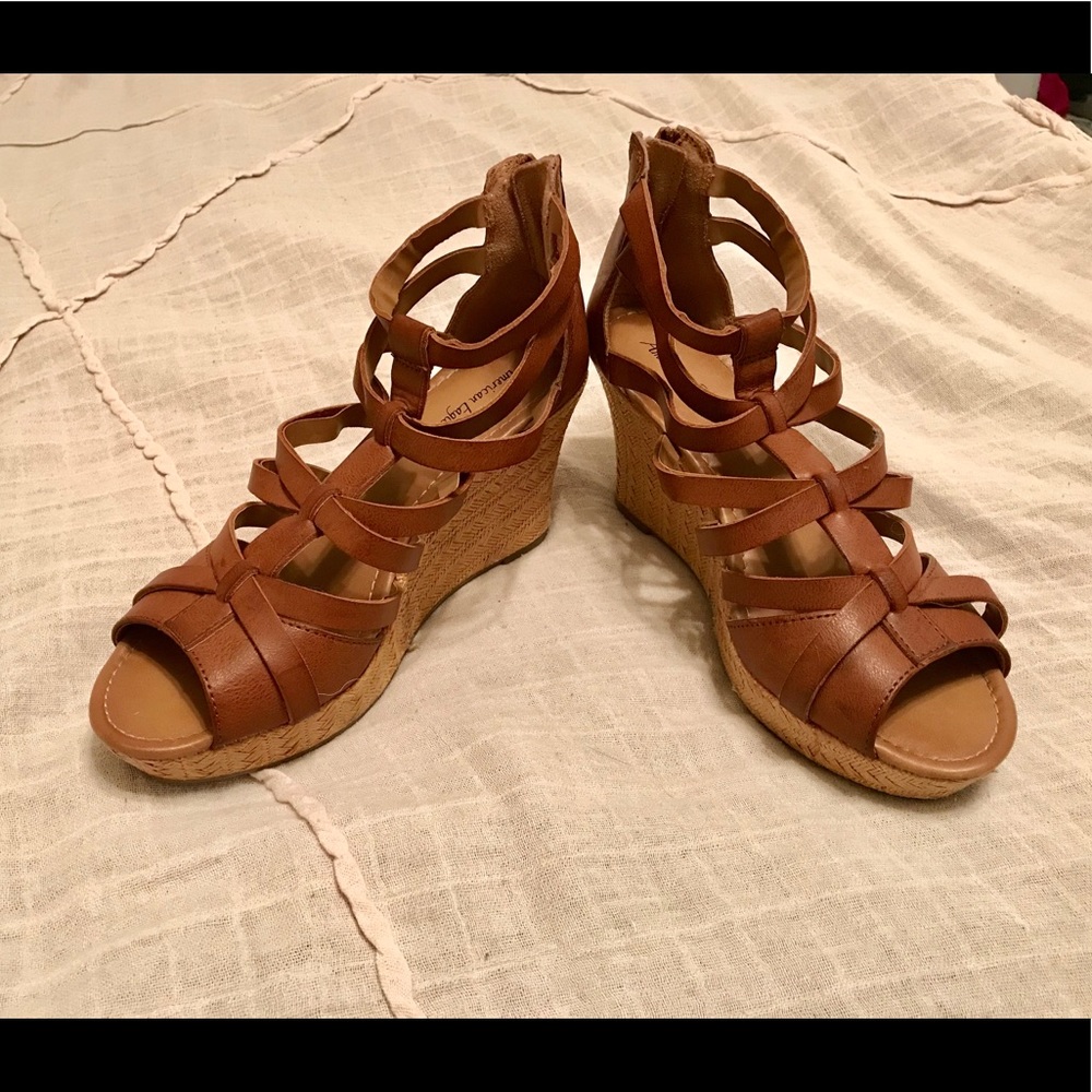 Super cute and comfy wedges! Only worn once!